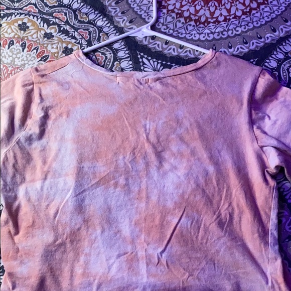 A short t-shirt with a Miami logo on the front - Picture 2 of 2